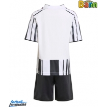 Juventus Hjemmedraktsett Barn 2025-26 Kortermet (+ Korte bukser)